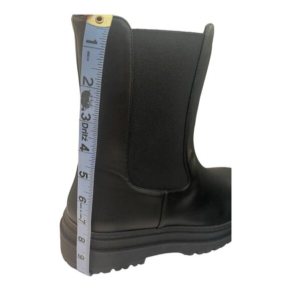 Good American Ankle Chelsea Boots Combat Lug Sole Pull On Leather Black Size 14 - Picture 7 of 10